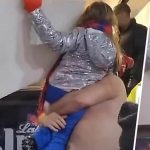 Kelce Lifts Young Fan to Meet Swift in Chiefs’ Suite During Playoff Victory